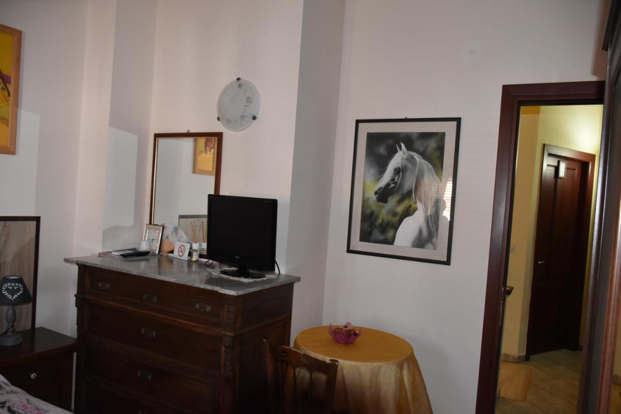 B&B Il Girasole อัสเซมินิ ภายนอก รูปภาพ