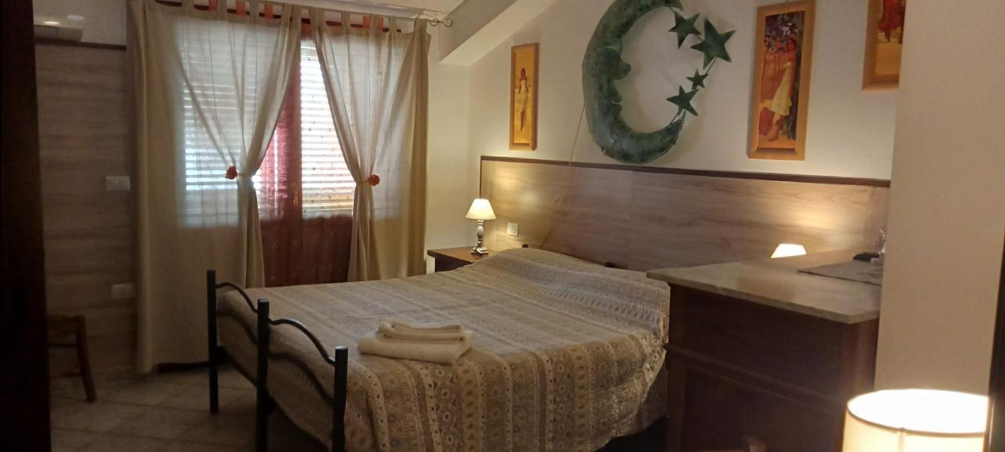 B&B Il Girasole อัสเซมินิ ภายนอก รูปภาพ