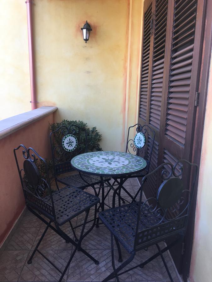 B&B Il Girasole อัสเซมินิ ภายนอก รูปภาพ