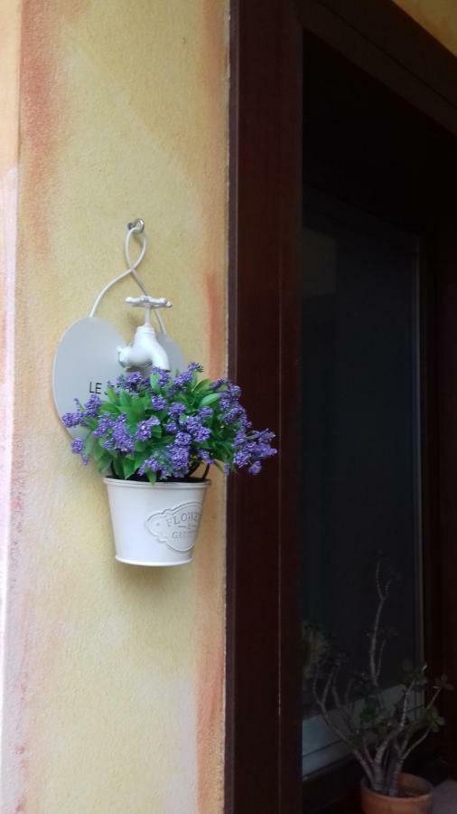 B&B Il Girasole อัสเซมินิ ภายนอก รูปภาพ